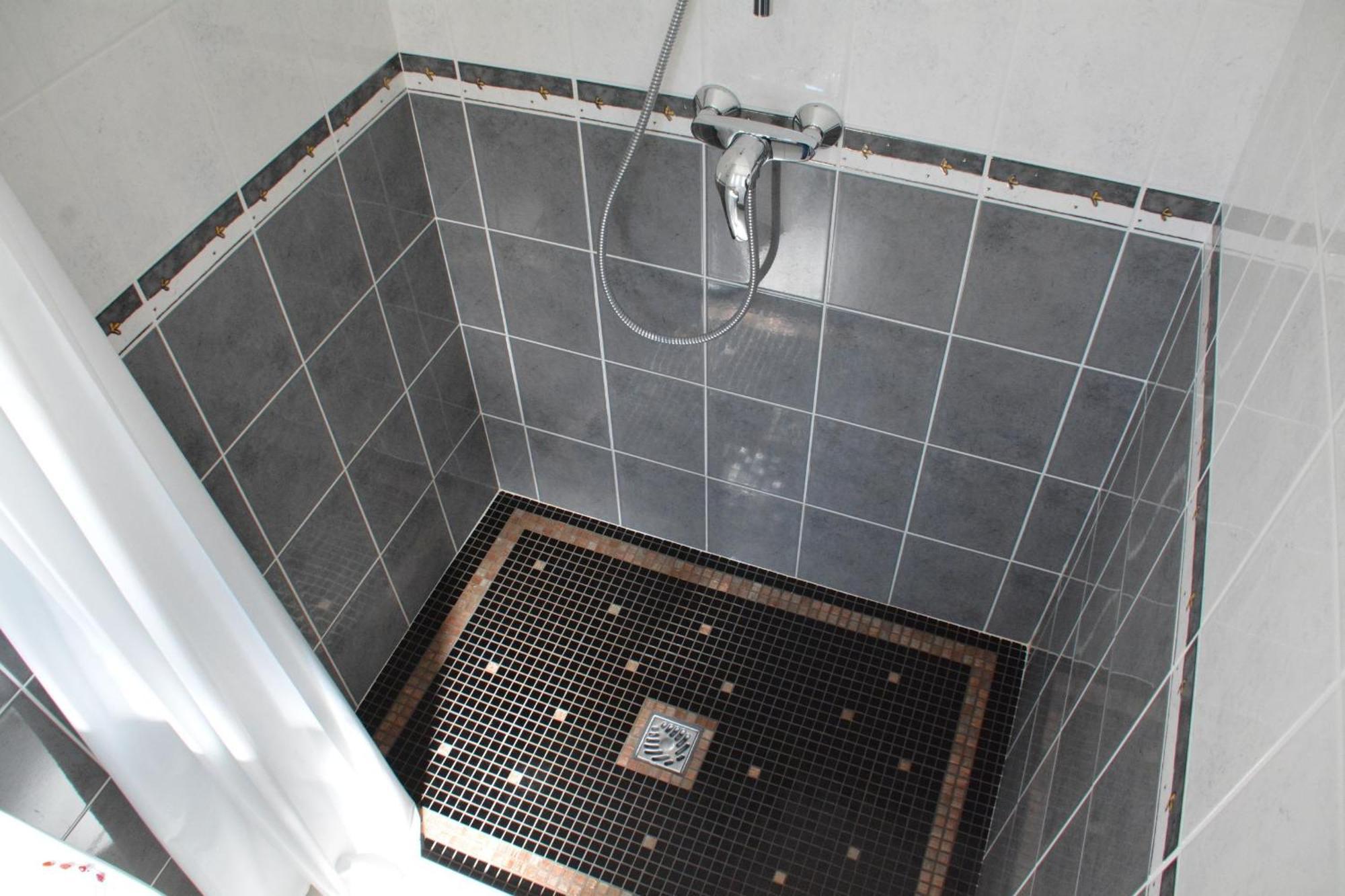 Logis Hotel Restaurant De France Saint-Geniez-d'Olt Room photo